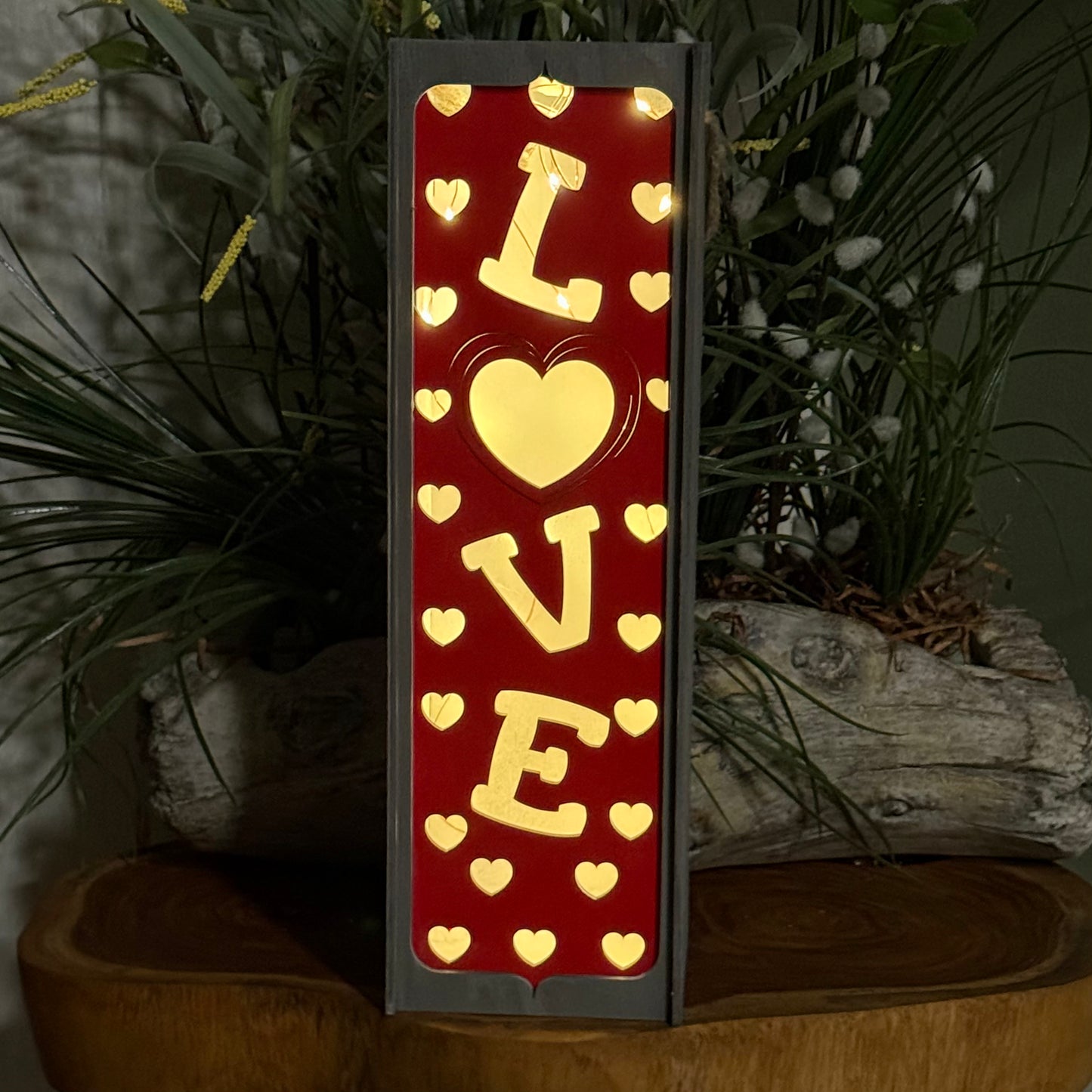 Wine & Gift Box Front Valentine LOVE