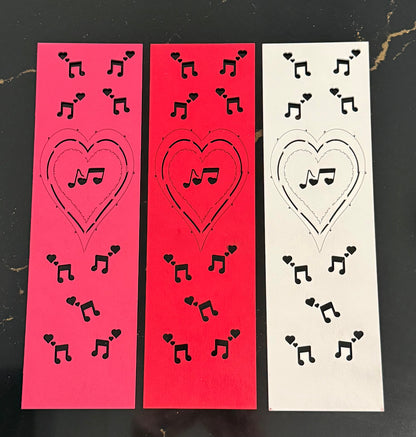 Wine & Gift Box Front Music Hearts