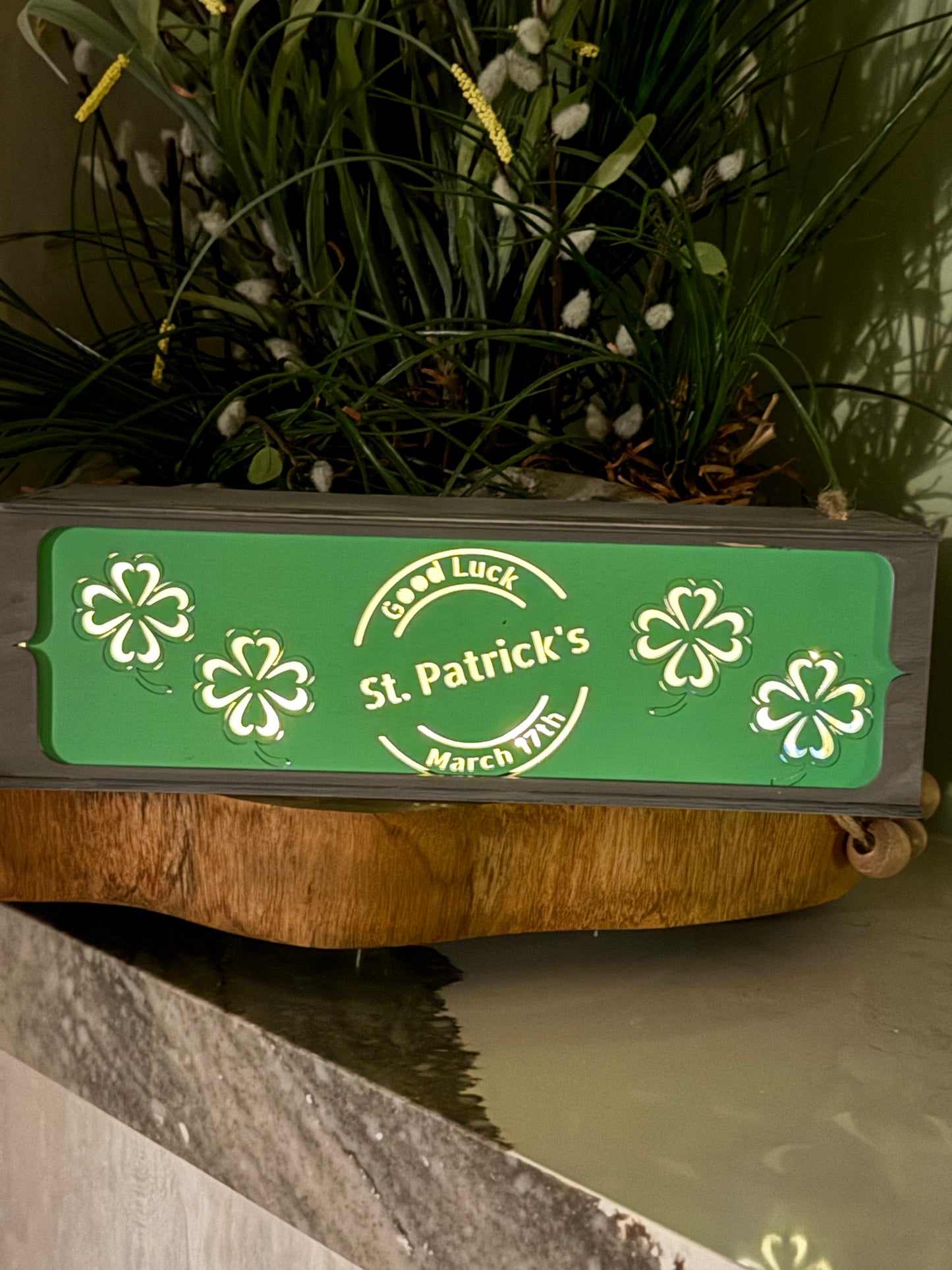 Wine & Gift Box Front St. Pat's Day